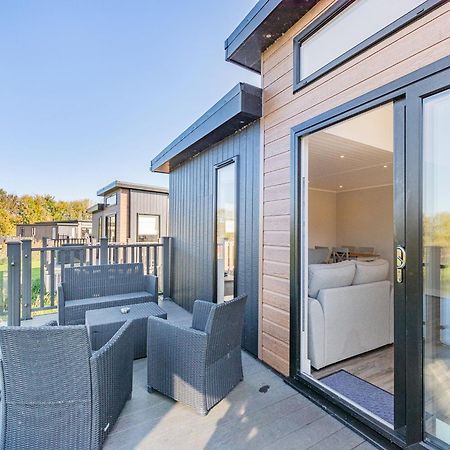 Waterside Hambleton Lakeside Lodges Poulton-le-Fylde Zewnętrze zdjęcie