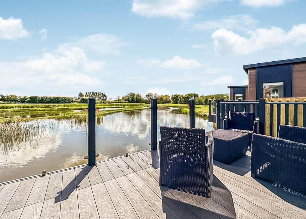 Waterside Hambleton Lakeside Lodges Poulton-le-Fylde Zewnętrze zdjęcie